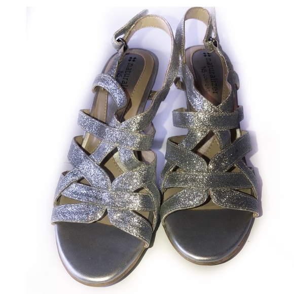 NATURALIZER N5 COMFORT SIZE 6 SILVER GLITTER HEELS - Picture 3 of 7